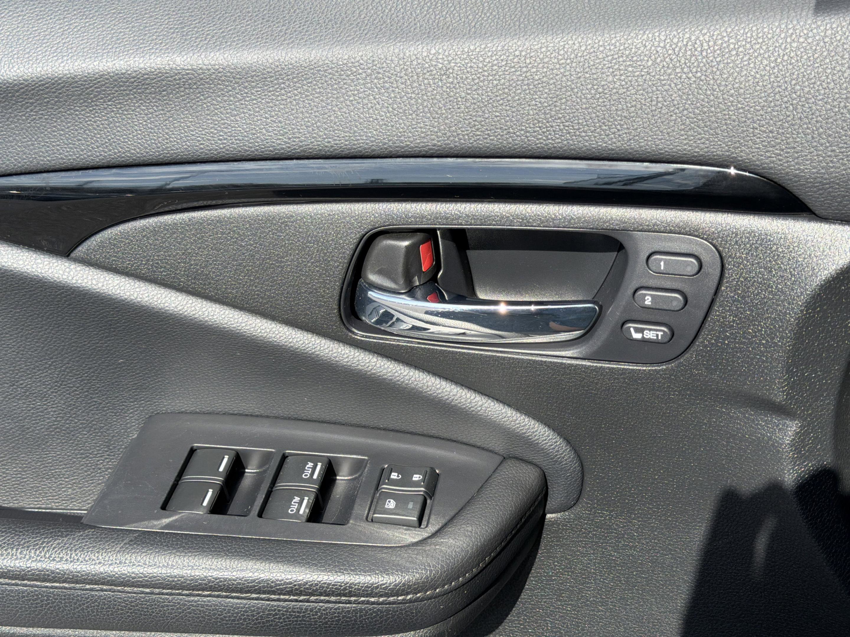 Certified 2020 Honda Pilot Touring image 24