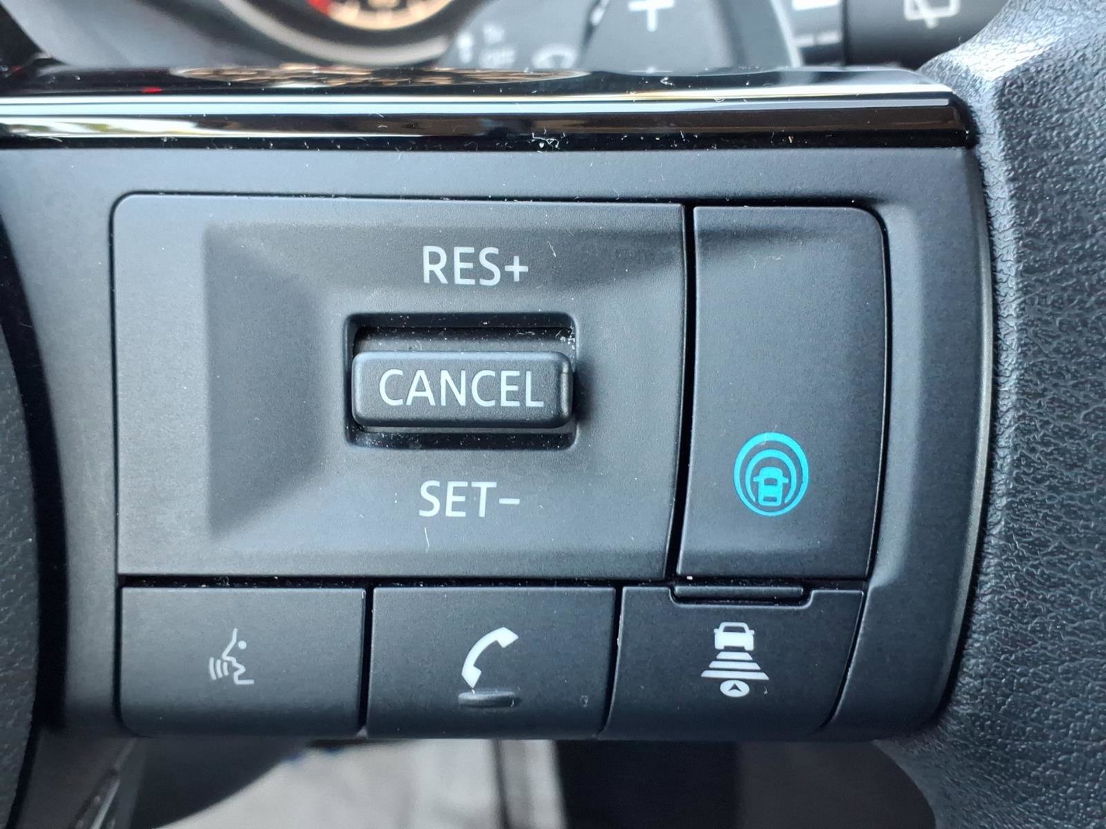 Certified 2023 Nissan Rogue SV image 32