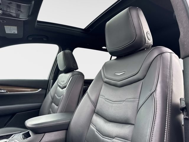 Used 2021 Cadillac XT6 Premium Luxury w/ Platinum Package AWD/4WD image 20