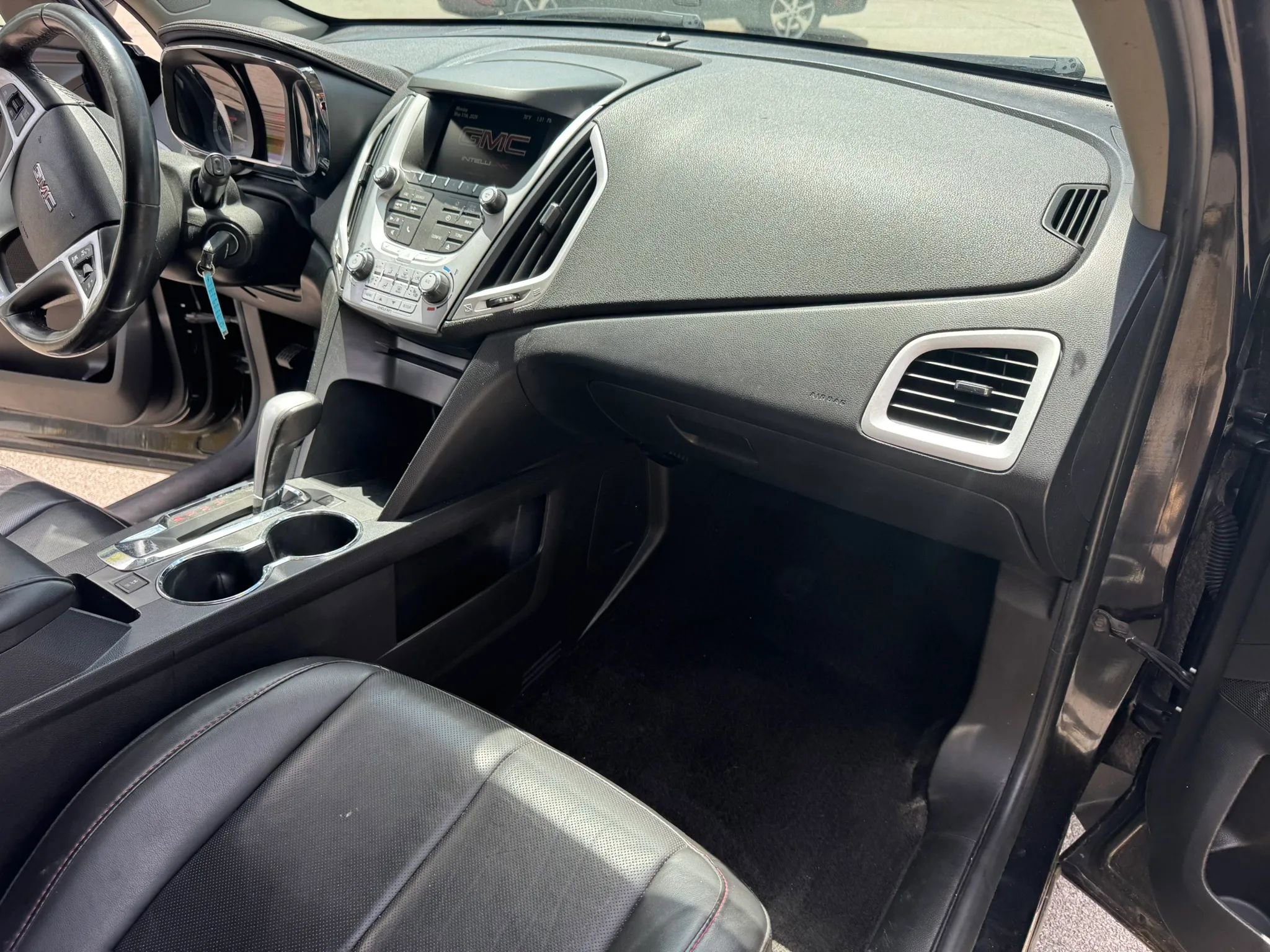 Used 2015 GMC Terrain SLT AWD/4WD image 25