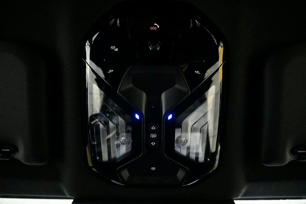 Used 2025 BMW X3 M50 w/ Premium Package image 17