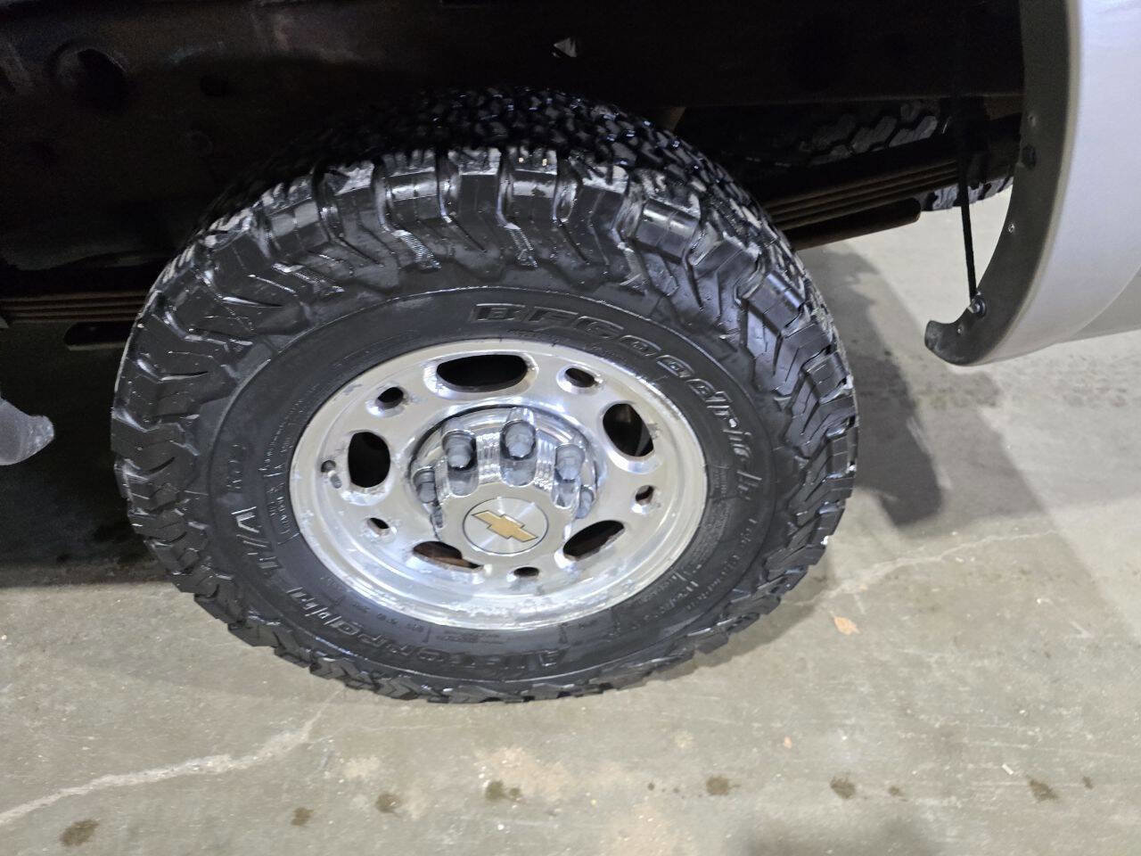 Used 2002 Chevrolet Silverado 1500 LT w/ Off-Road Skid Plate Pkg AWD/4WD image 25