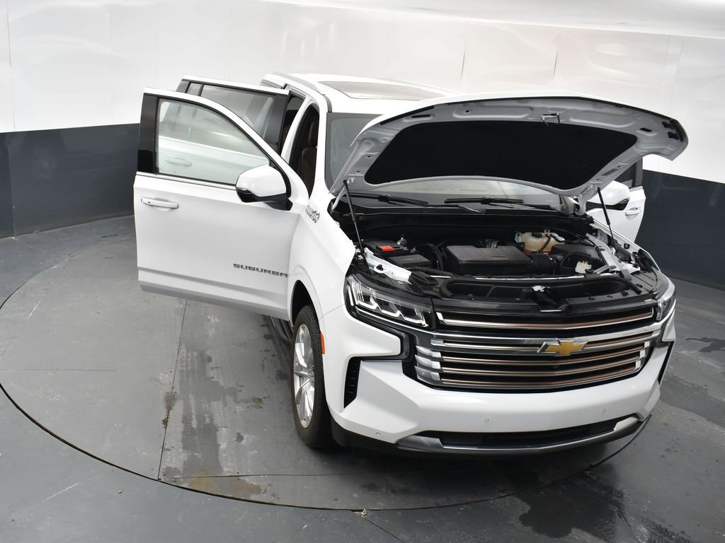 Used 2024 Chevrolet Suburban High Country image 18