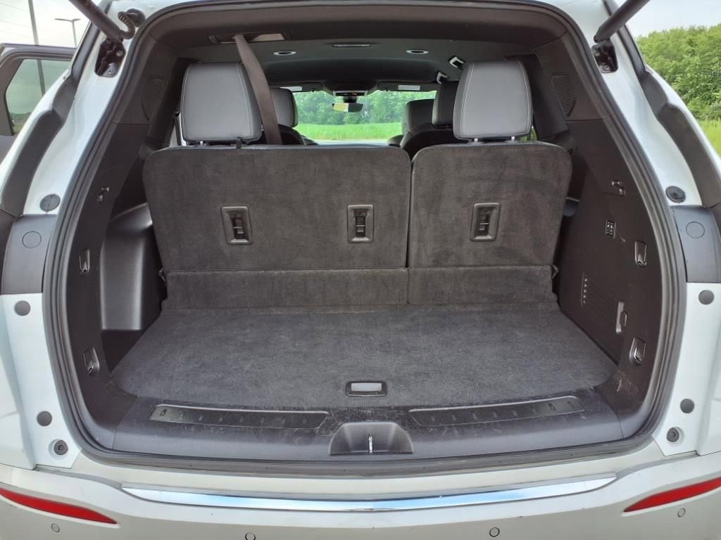 Used 2024 Buick Enclave Premium image 28