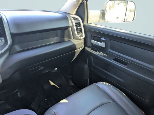 Used 2019 RAM 2500 Tradesman w/ Chrome Appearance Group image 16