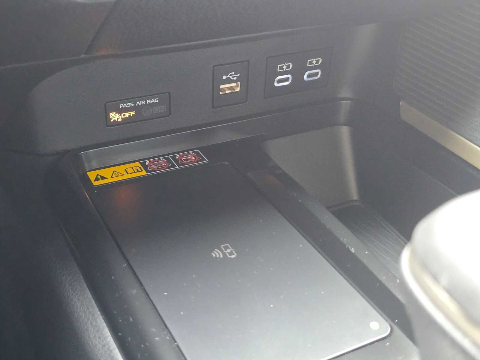 Used 2025 Toyota Camry SE w/ Multimedia Upgrade Package FWD image 28