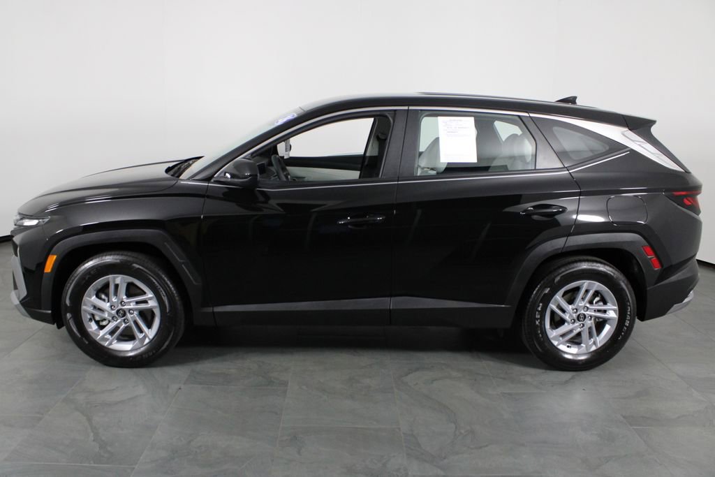 Certified 2026 Hyundai Tucson SE image 12