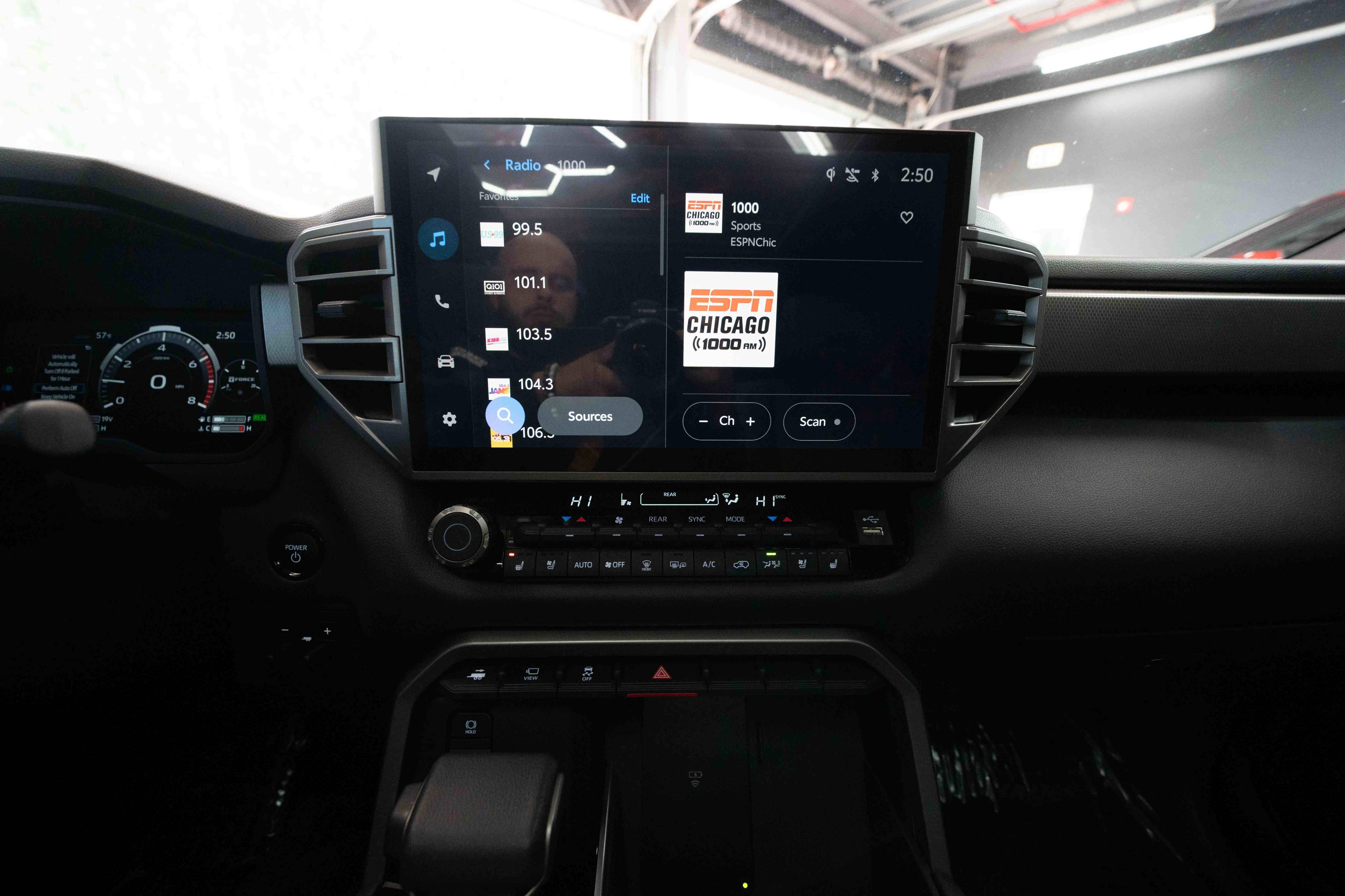 Used 2025 Toyota Sequoia Limited w/ Tow Technology Package image 17