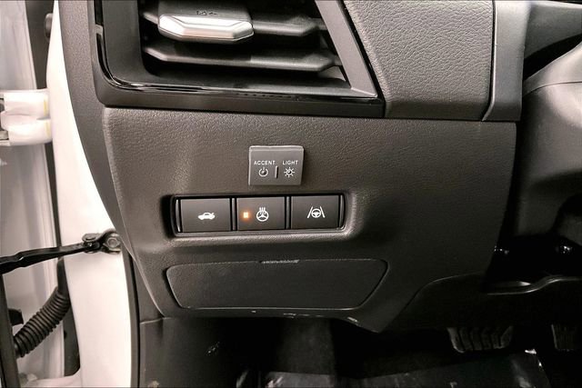 New 2026 Nissan Sentra SR w/ SR Premium Package FWD image 28