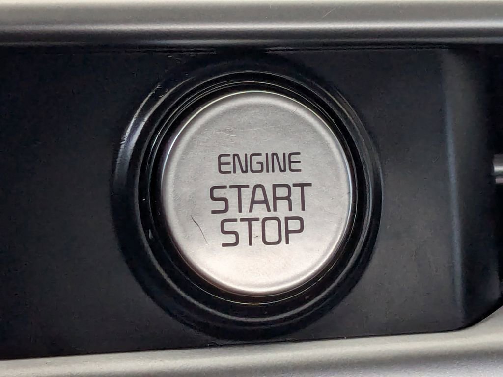 Used 2023 Kia K5 LXS image 28