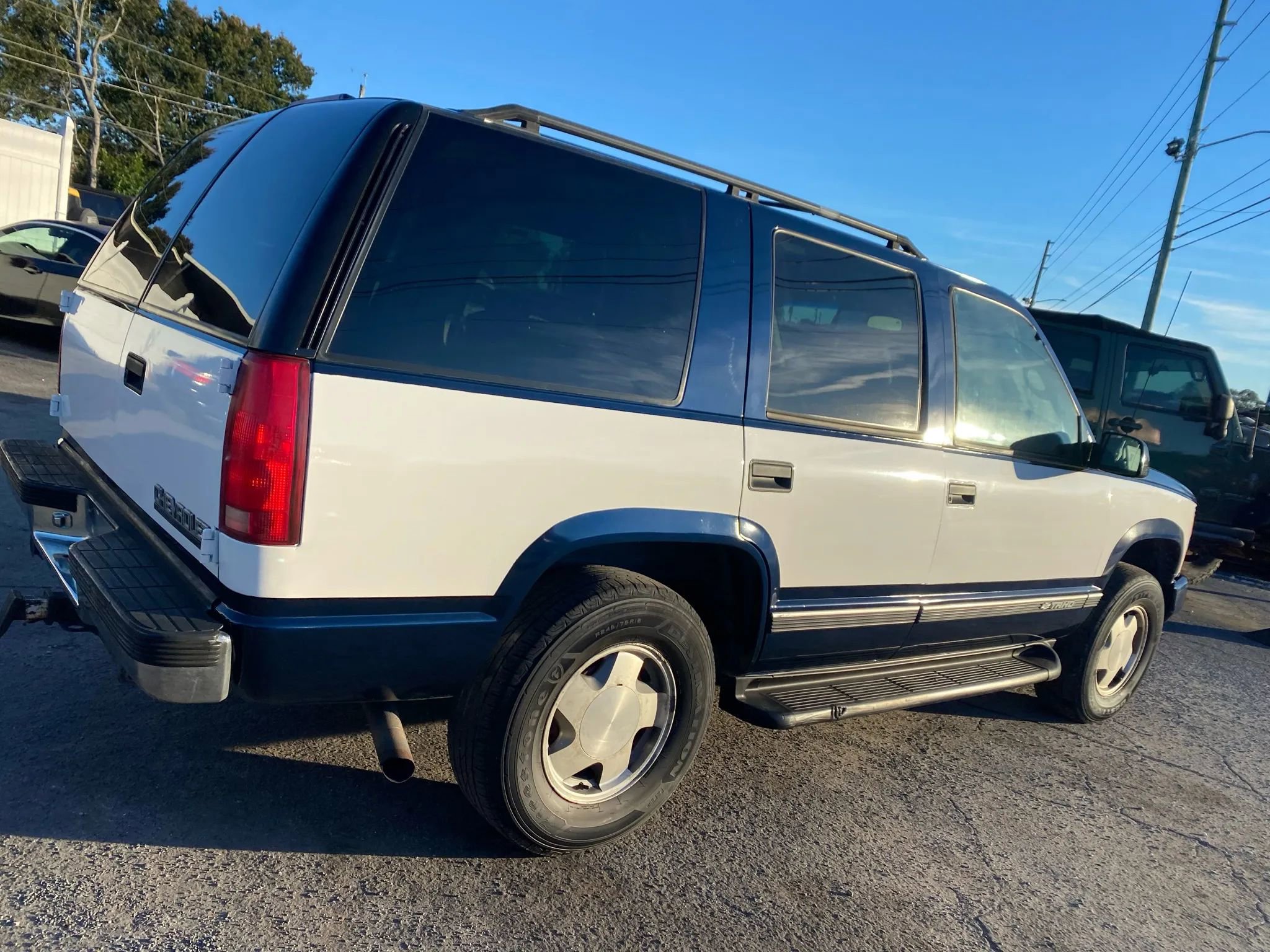 Used 1999 Chevrolet Tahoe Z71 w/ Preferred Equipment Group image 5