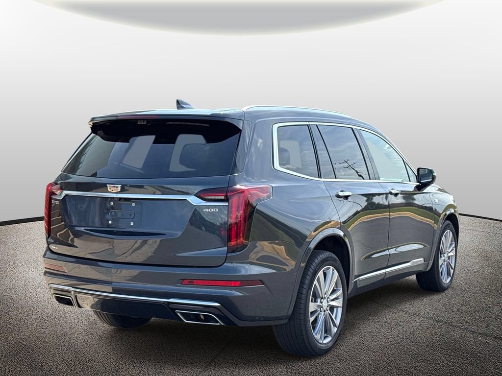 Used 2023 Cadillac XT6 Premium Luxury w/ Technology Package AWD/4WD image 2