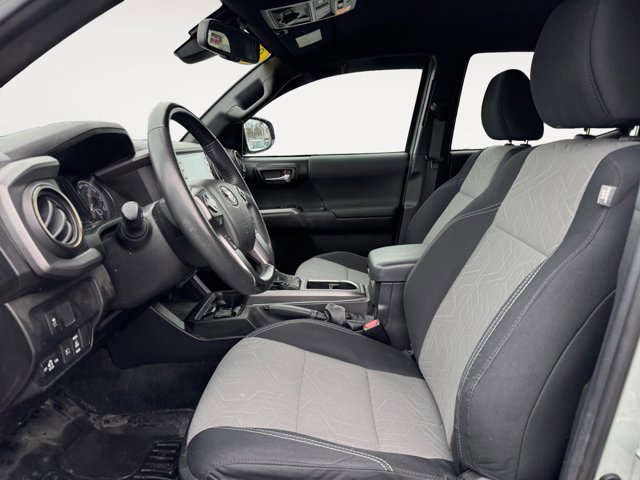 Certified 2022 Toyota Tacoma TRD Off-Road w/ Technology Package image 11