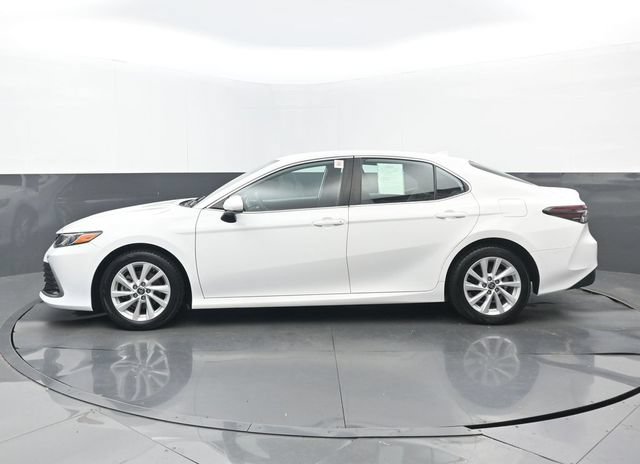 Used 2022 Toyota Camry LE FWD image 23