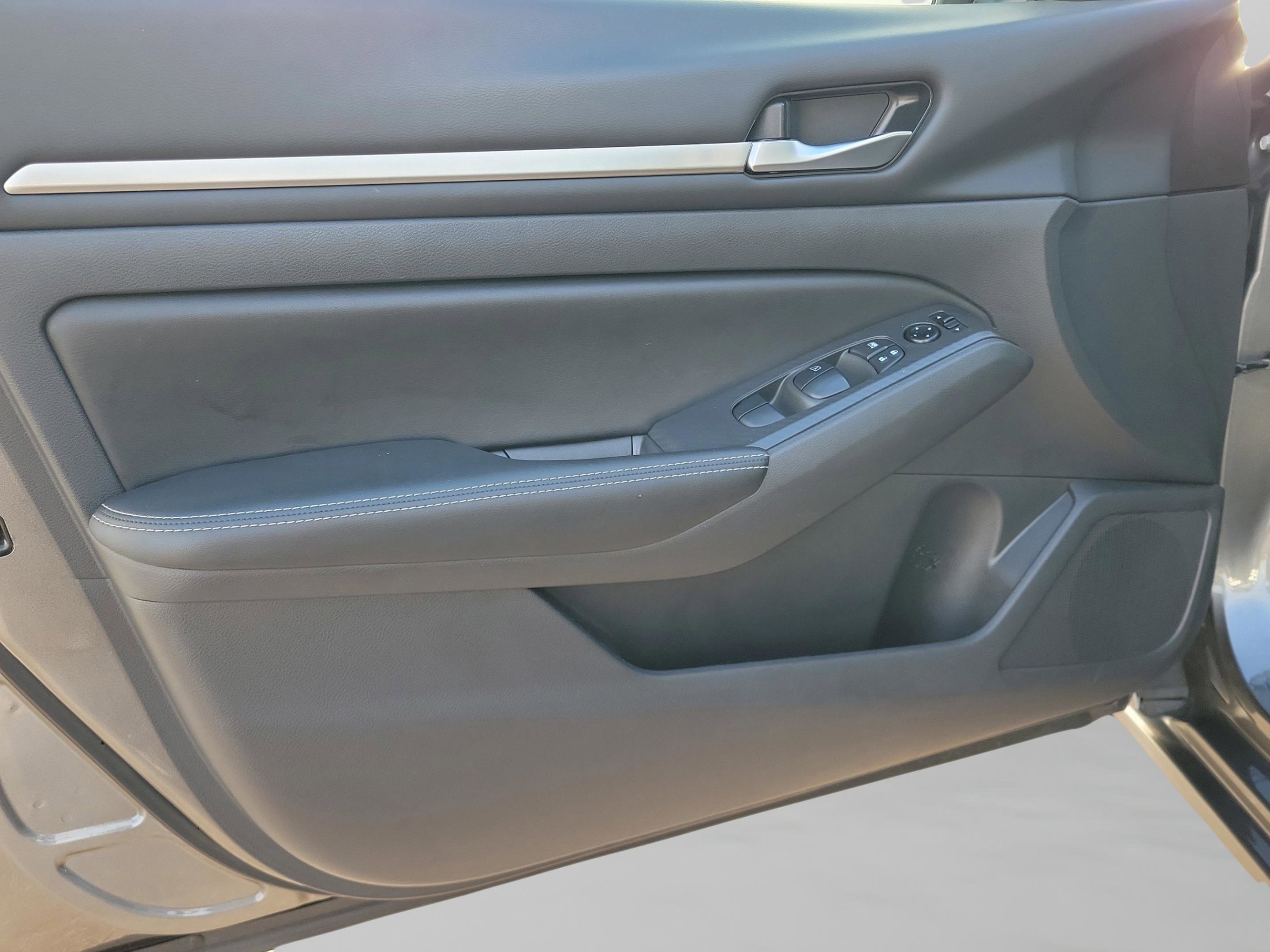 Certified 2022 Nissan Altima 2.5 SV image 32