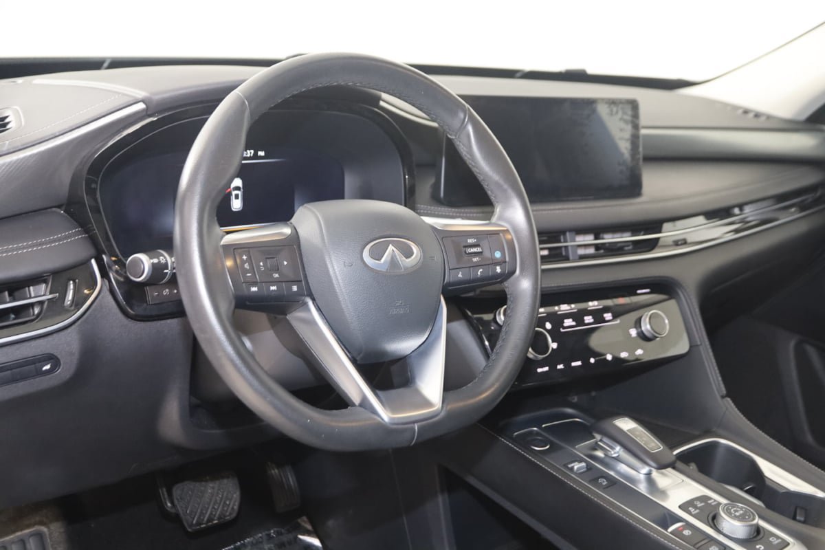 Used 2025 INFINITI QX60 Luxe AWD/4WD image 6