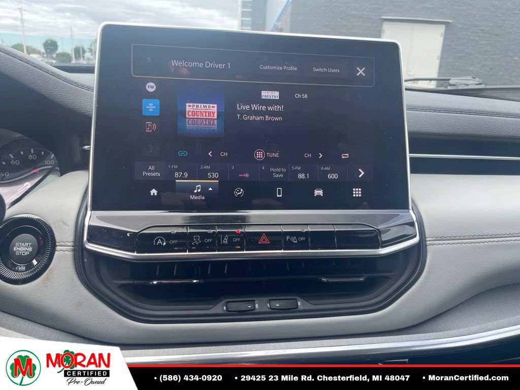 Used 2023 Jeep Compass Limited AWD/4WD image 12