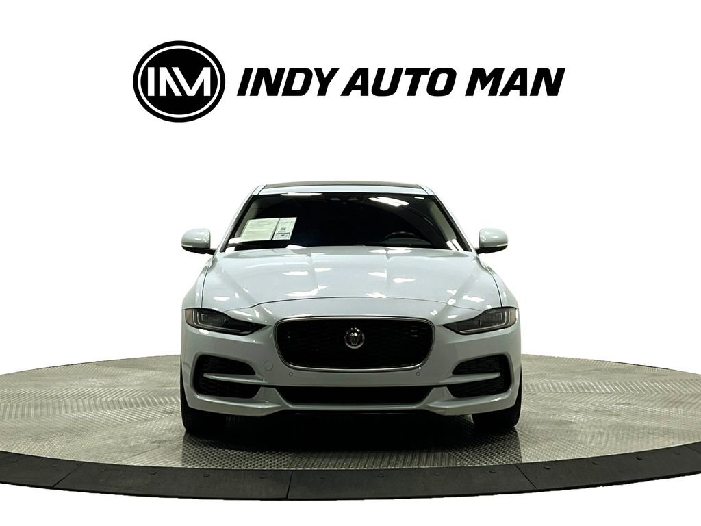 Used 2020 Jaguar XE S RWD image 10