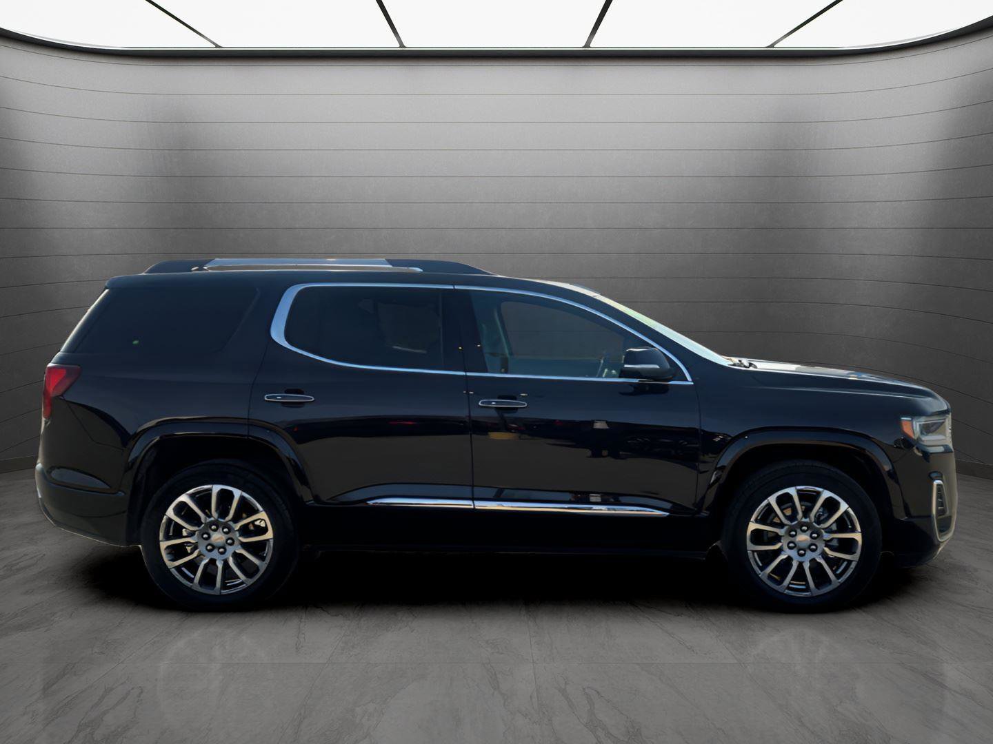 Used 2023 GMC Acadia Denali w/ Denali Ultimate Package image 7