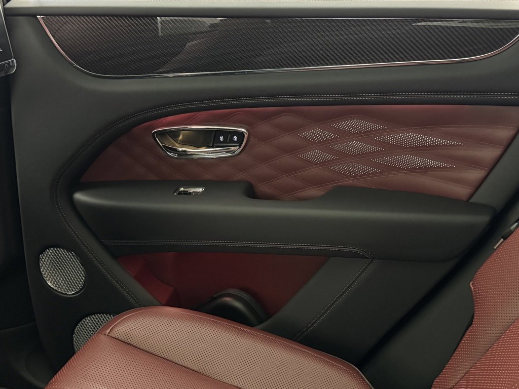 New 2025 Bentley Bentayga image 32