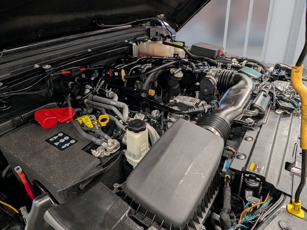 Used 2023 Jeep Gladiator Mojave AWD/4WD image 14
