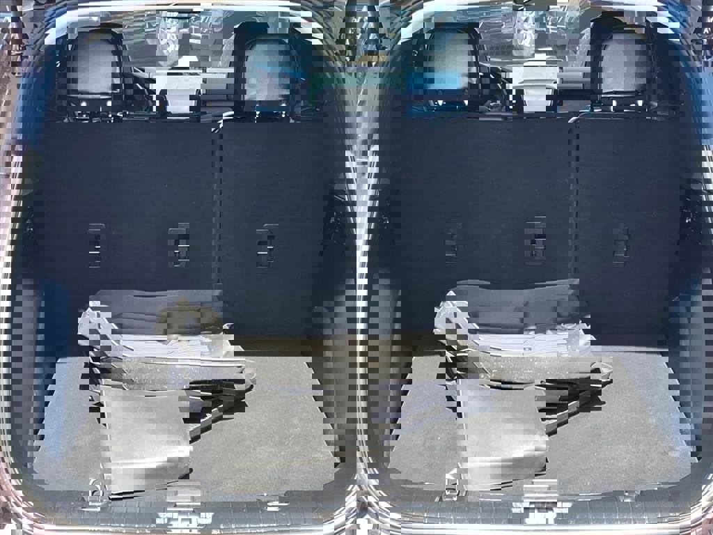 Certified 2023 Ford Escape Platinum w/ Class II Trailer Tow Package image 16