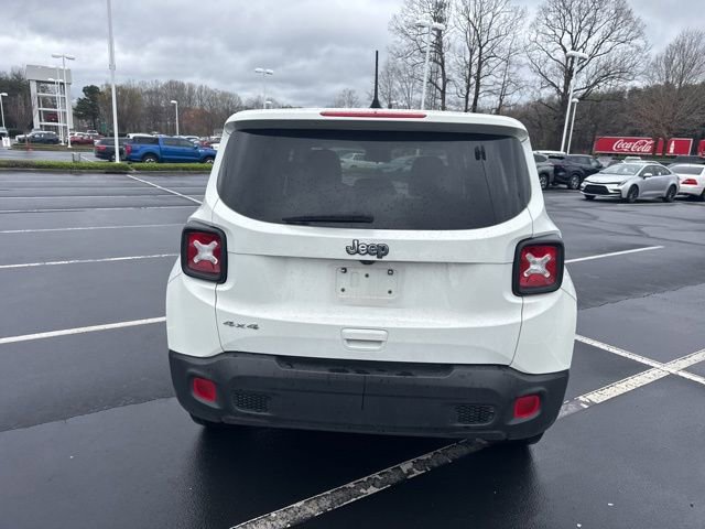 Used 2023 Jeep Renegade Latitude image 4