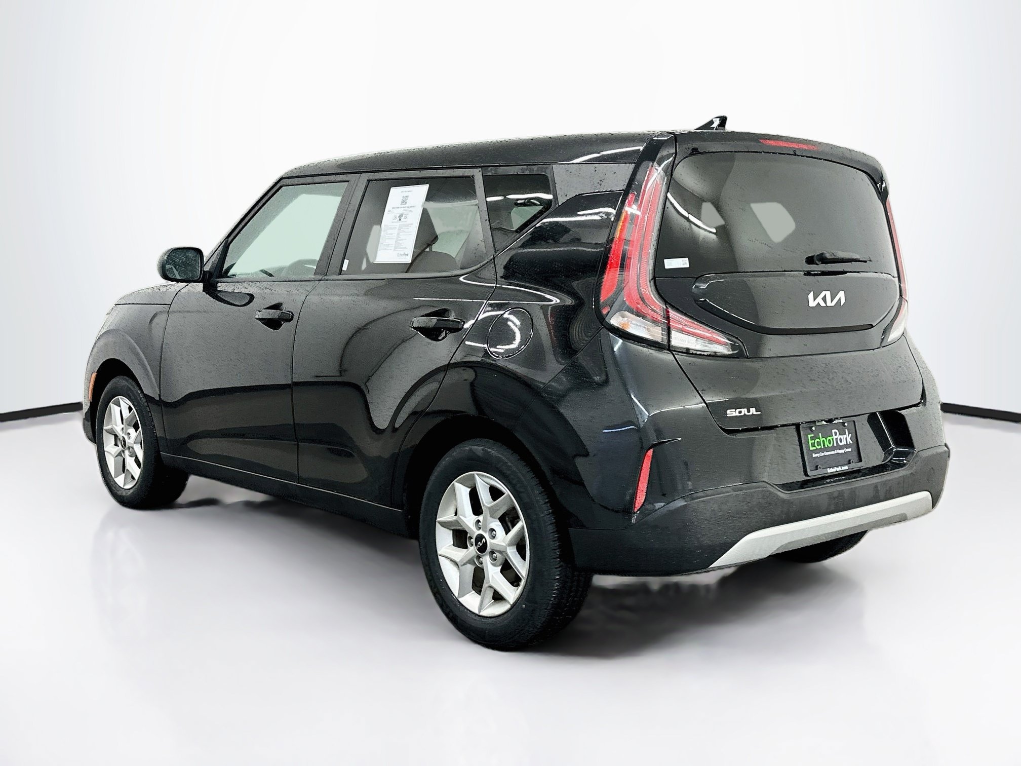 Used 2024 Kia Soul LX w/ Option Group 015 FWD image 5