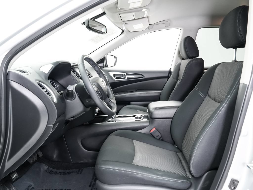 Used 2019 Nissan Pathfinder SV AWD/4WD image 6