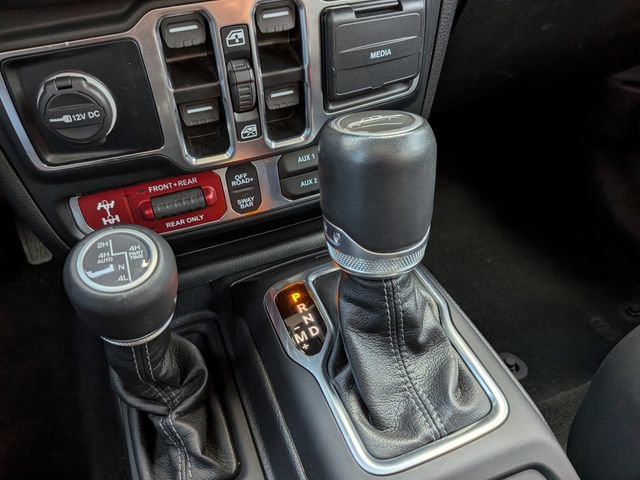 Used 2024 Jeep Gladiator Rubicon AWD/4WD image 24