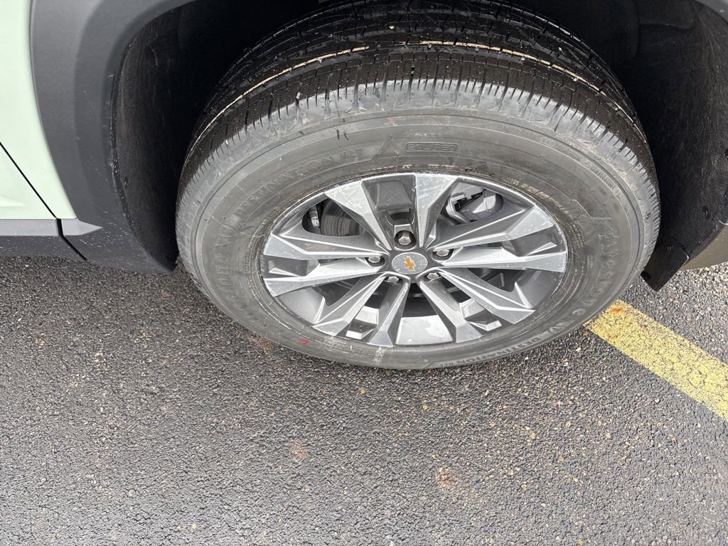 New 2026 Chevrolet Equinox LT w/ Convenience Package II image 14