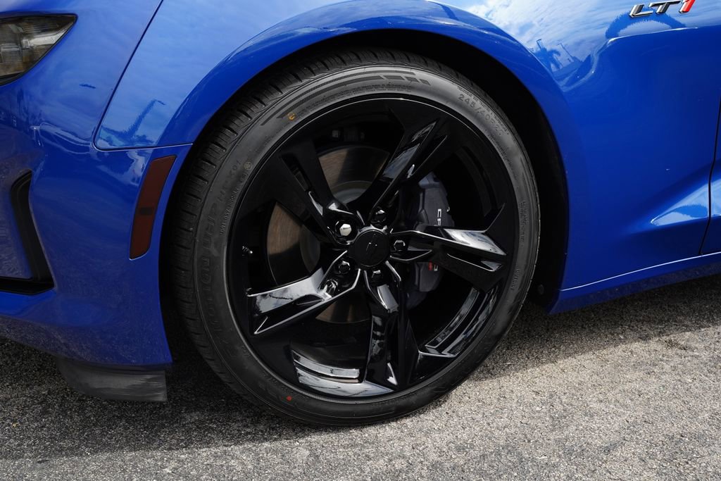 Used 2024 Chevrolet Camaro LT RWD image 14