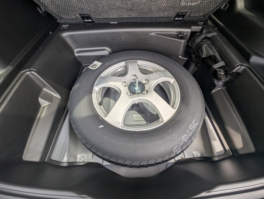 Used 2024 Jeep Grand Cherokee Limited image 40