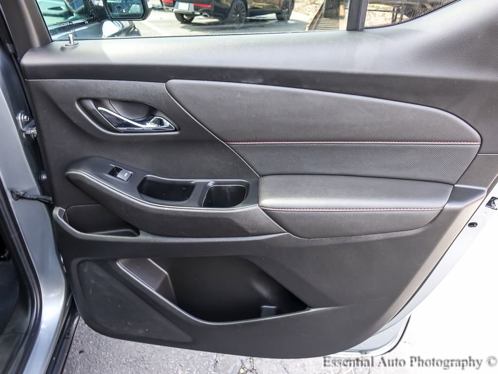 Used 2023 Chevrolet Traverse RS image 35