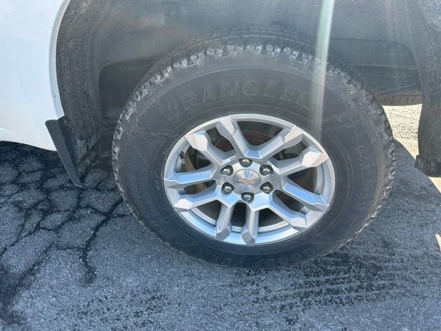 Used 2023 Chevrolet Silverado 1500 RST w/ LPO, Liner Protection Package image 11