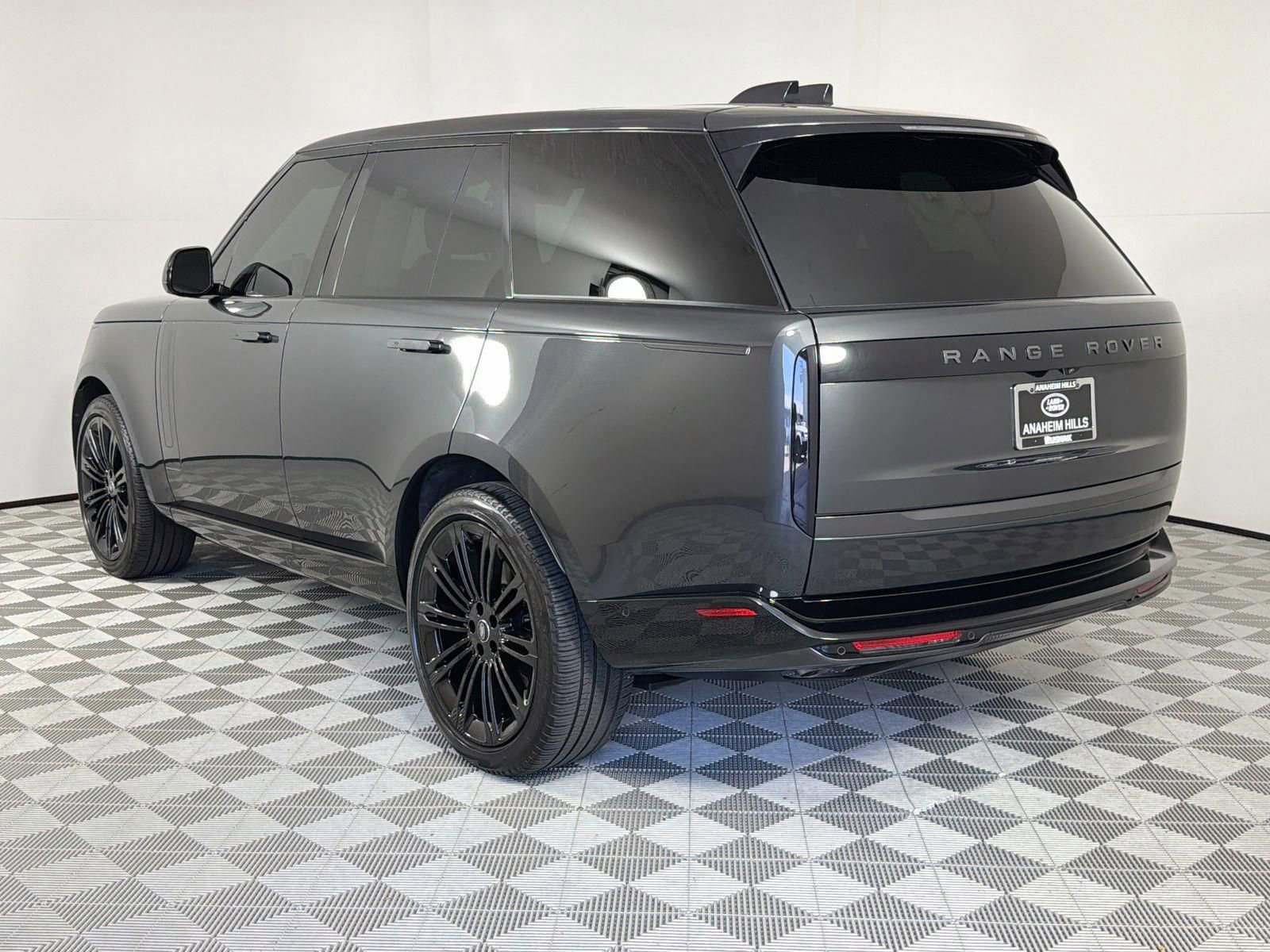 Certified 2024 Land Rover Range Rover SE AWD/4WD image 2
