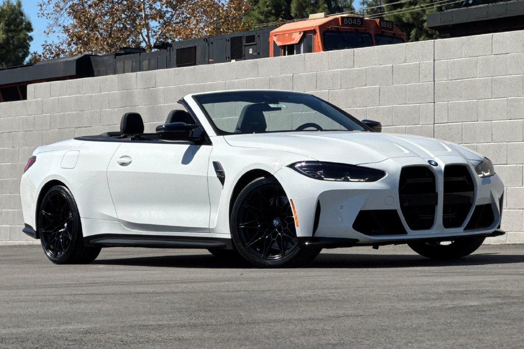 Used 2024 BMW M4 xDrive Competition AWD/4WD image 2