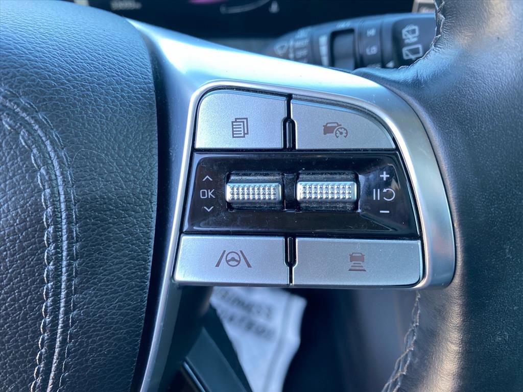 Used 2024 Kia Telluride EX w/ EX Captain's Chair Package image 19