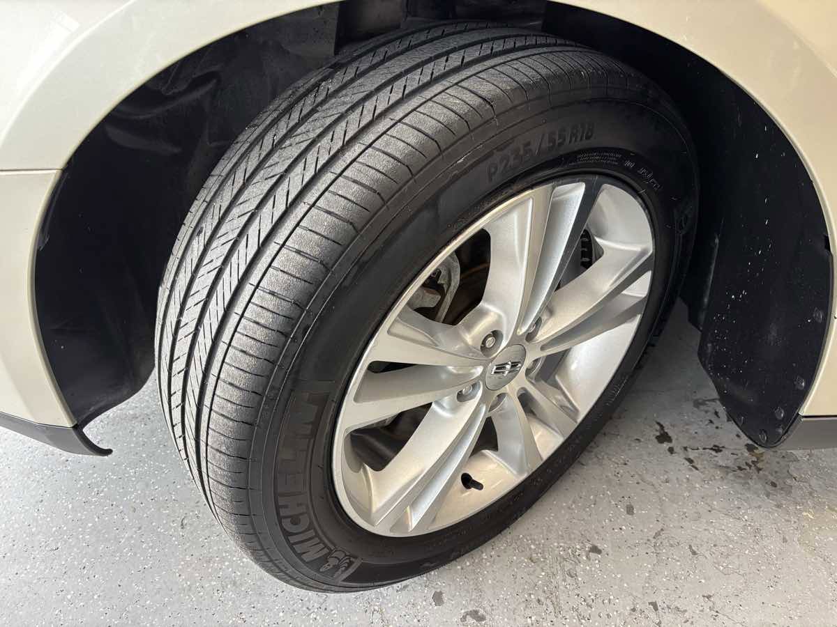 Used 2011 Lincoln MKS w/ 101A Rapid Spec Order Code FWD image 27