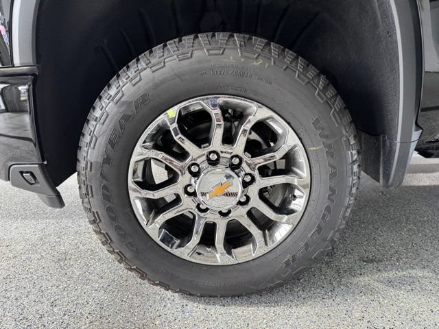 New 2026 Chevrolet Silverado 2500 LT w/ Z71 Chrome Sport Edition AWD/4WD image 26