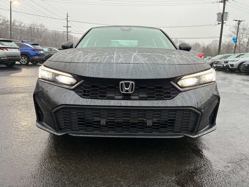 Used 2025 Honda Civic Sport image 2