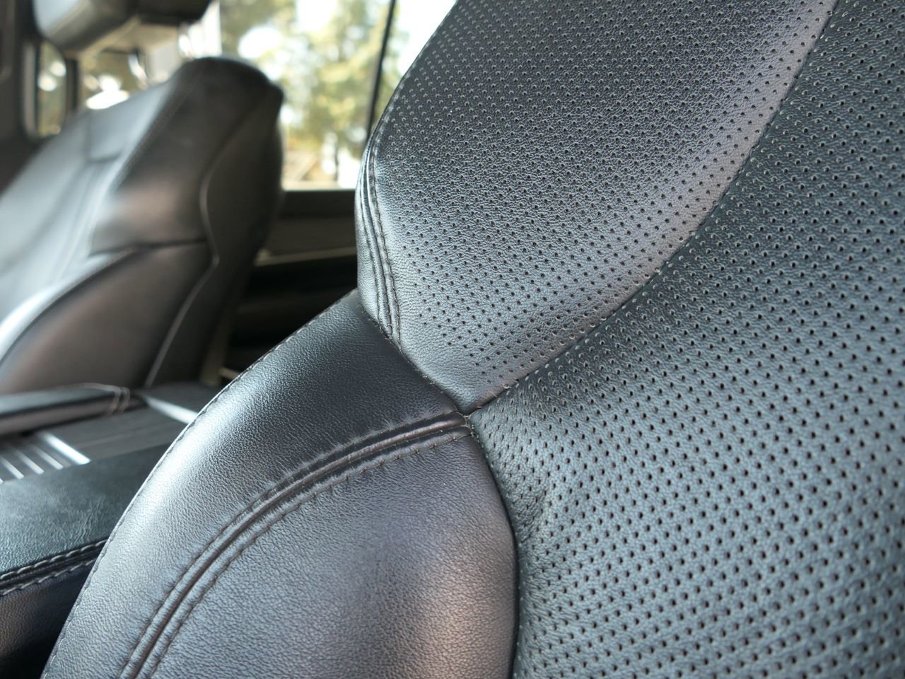 Used 2024 Jeep Wagoneer L Series II image 14