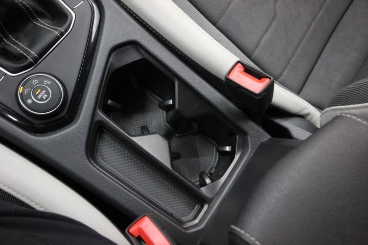 Used 2025 Volkswagen Taos SE AWD/4WD image 25