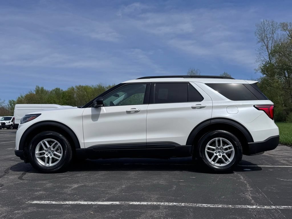 New 2026 Ford Explorer Active AWD/4WD image 8
