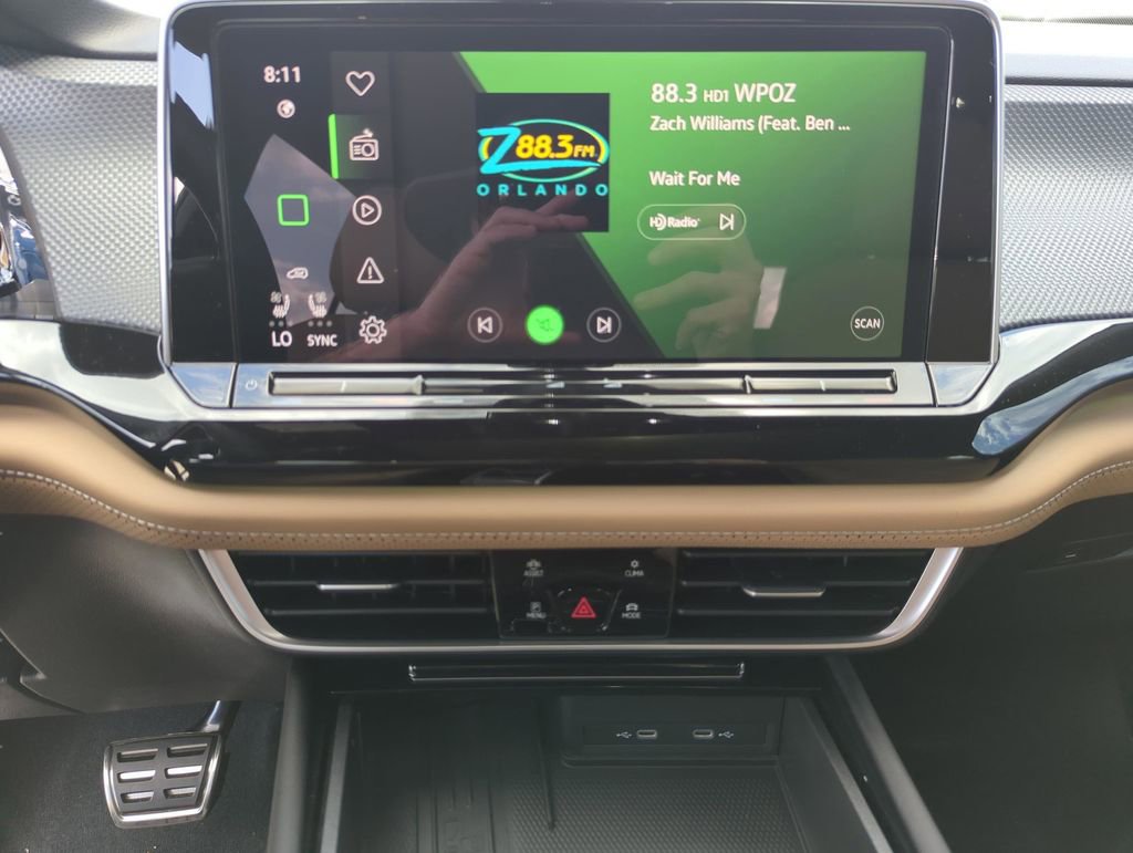 New 2026 Volkswagen Atlas Cross Sport SEL R-Line image 35