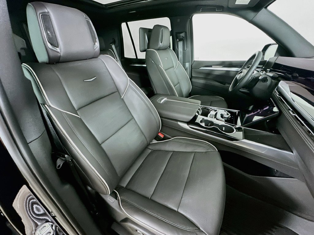 New 2026 Cadillac Escalade Sport w/ Touring Package AWD/4WD image 38
