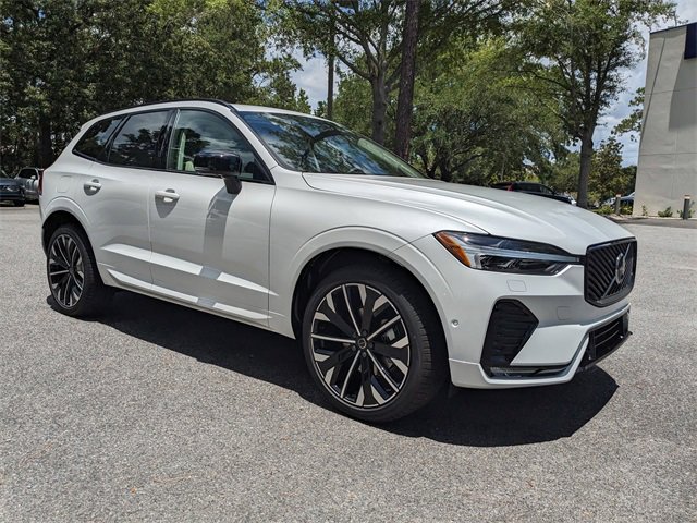 New 2026 Volvo XC60 B5 Ultra w/ Protection Package Premier image 2