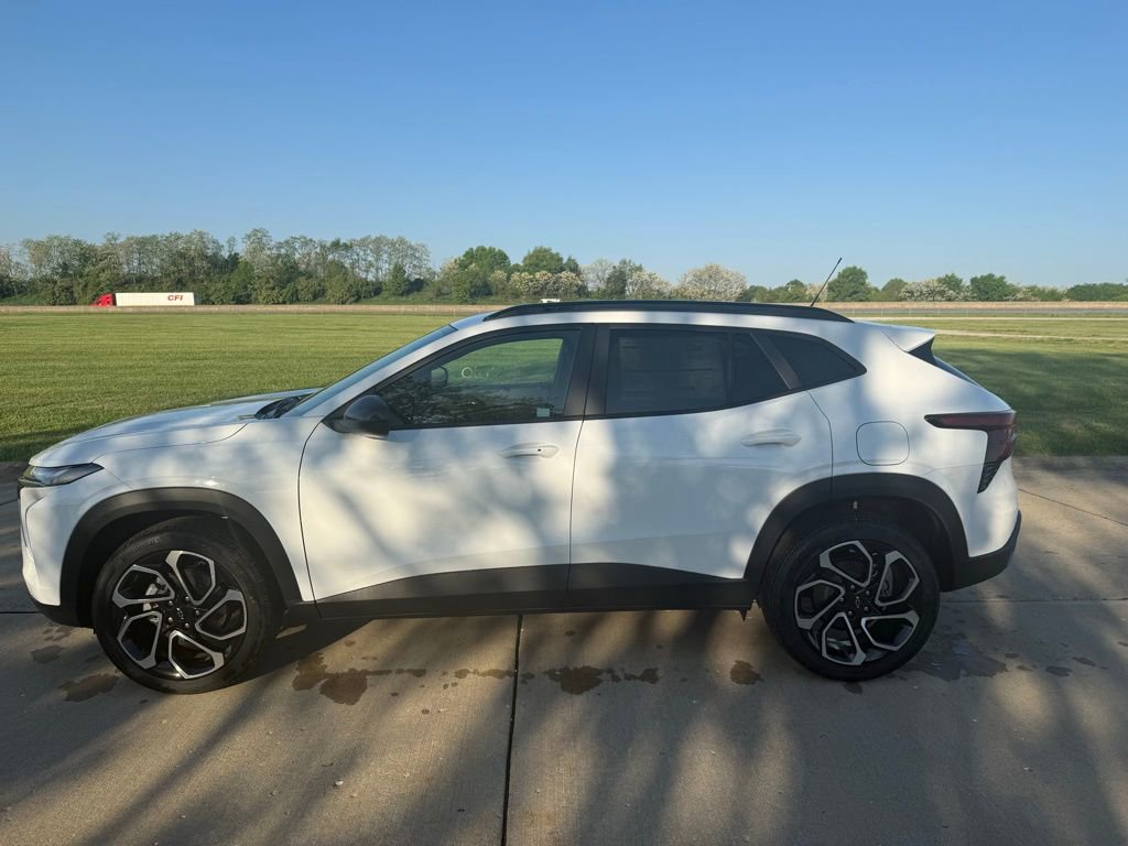 New 2026 Chevrolet Trax RS FWD image 8