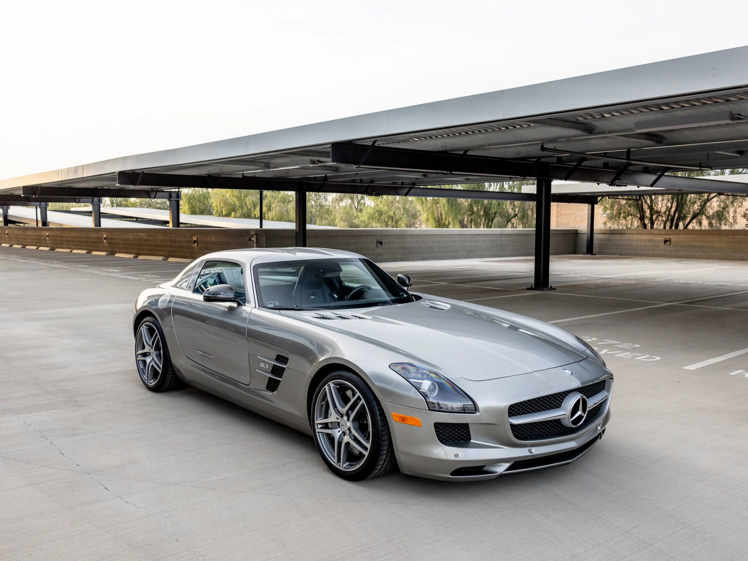 Used 2011 Mercedes-Benz SLS AMG Coupe image 21