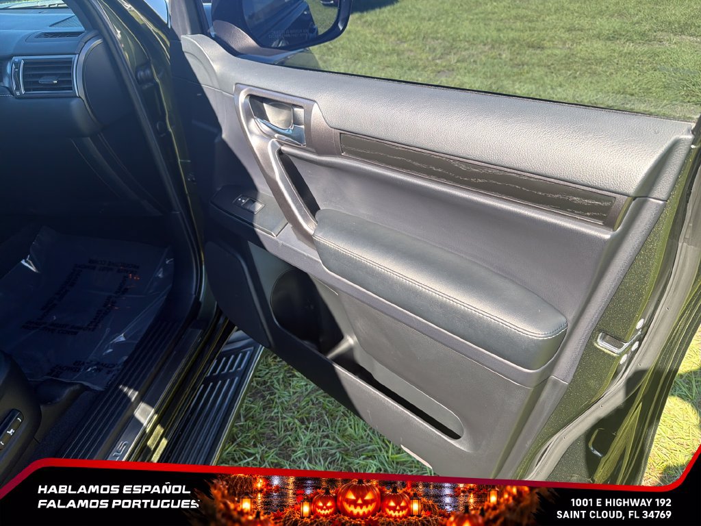 Used 2023 Lexus GX 460 w/ Black Line Special Edition AWD/4WD image 32
